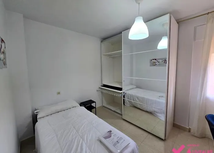 Cozy Mm Sea View Apartman *